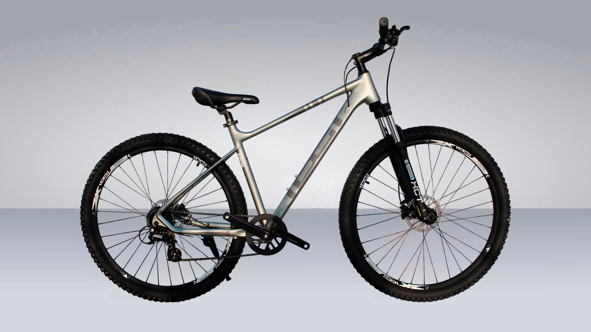 Велосипед VS 29 Оборудование: Вилка: Suntour XCT 100mm